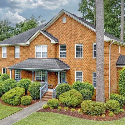 1016 Poquoson Xing, Chesapeake, VA 23320