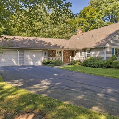 102 Acer Dr, Middletown, CT 06457