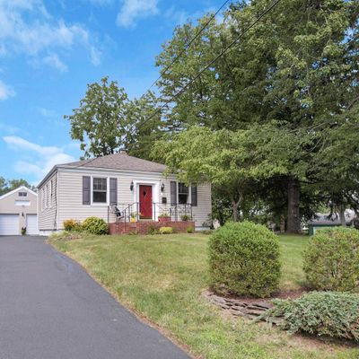 102 Gedney Rd, Lawrence Township, NJ 08648