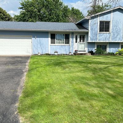 10203 Isetta St Ne, Circle Pines, MN 55014