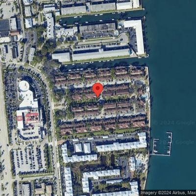 1030 Lake Shore Dr #101, West Palm Beach, FL 33403