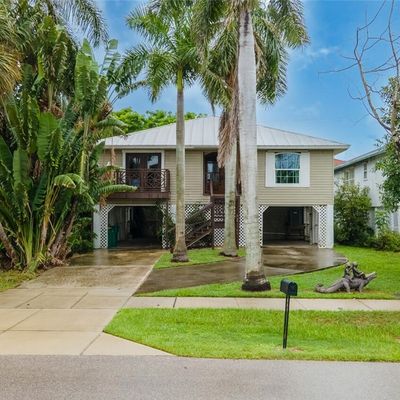 1031 Ridge St, Naples, FL 34103