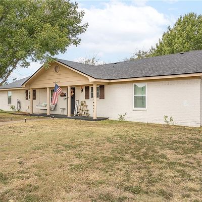 104 Sherry Lynn Dr, China Spring, TX 76633