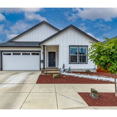 1044 W Olympic St, Springfield, OR 97477