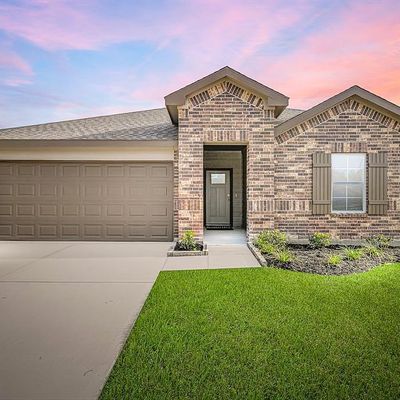 1048 Great Barracuda Lane, Alvin, TX 77511