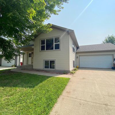 105 8 Th St Ne, Plainview, MN 55964