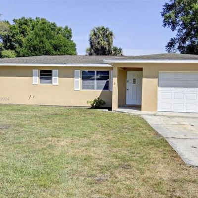 1203 Se 8 Th Ave, Okeechobee, FL 34974