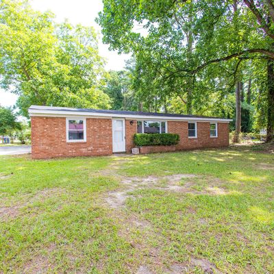 1206 Harrington St, Washington, NC 27889