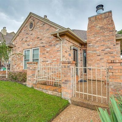 1216 Wooded Trl, Hurst, TX 76053