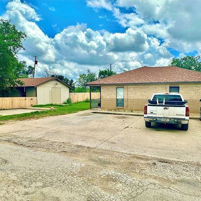 122 Beck St, Florence, TX 76527