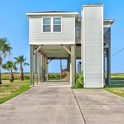 1226 E Canal, Crystal Beach, TX 77650