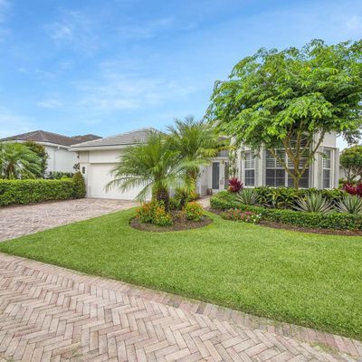 123 Banyan Isle Dr, Palm Beach Gardens, FL 33418