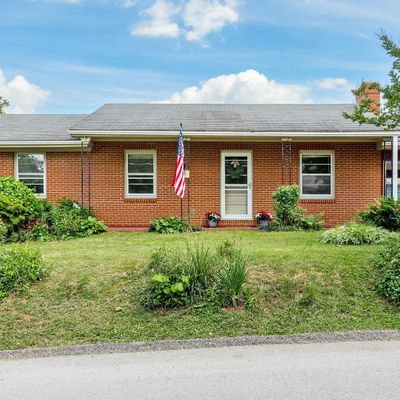 125 Straith St, Staunton, VA 24401