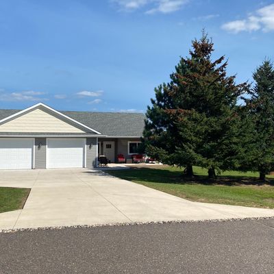 1250 Carriage Hill Dr, Hinckley, MN 55037