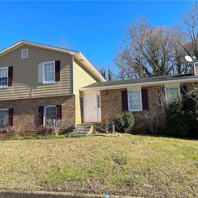 1288 Autumn Hill Ln, Stone Mountain, GA 30083