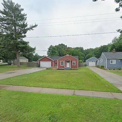 1293 E Hile Rd, Norton Shores, MI 49441