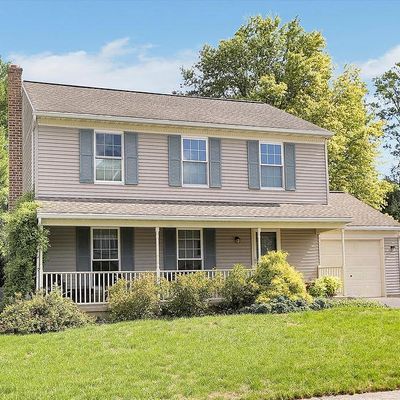 13 Honeysuckle Dr, Mechanicsburg, PA 17050