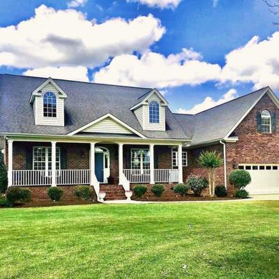 113 Sand Trap Ln, Greenwood, SC 29649