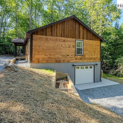 114 Goldfinch Road, Newland, NC 28657