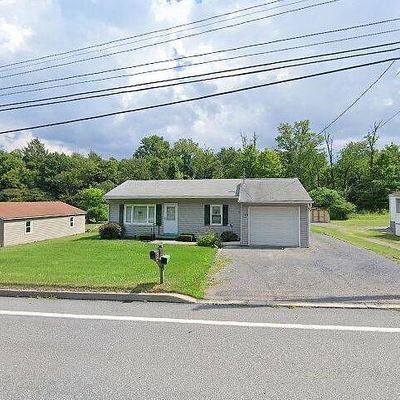 1149 Pomroys Dr, Windber, PA 15963