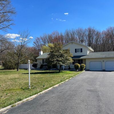 115 Edgebrook Rd, Robbinsville, NJ 08691