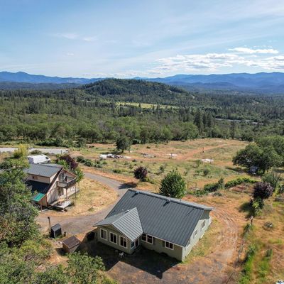 1150 N Schoolhouse Creek Rd, Grants Pass, OR 97526