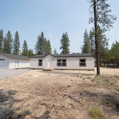 11504 Sun Forest Drive, La Pine, OR 97739