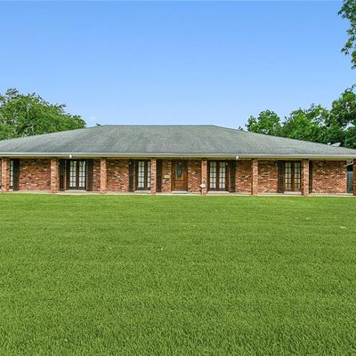 116 Villary Street, Belle Chasse, LA 70037