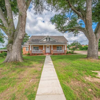 117 N Ferry St, Gladewater, TX 75647