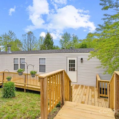 117 S Greenleaf Road, Etowah, NC 28792