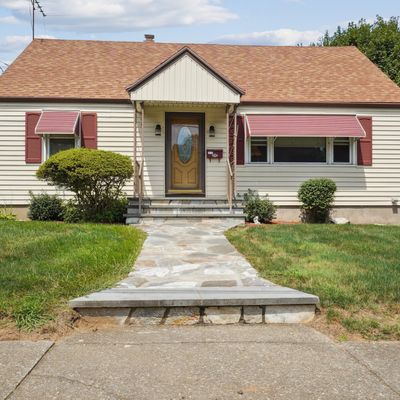 12 Arlmont St, Milford, CT 06461