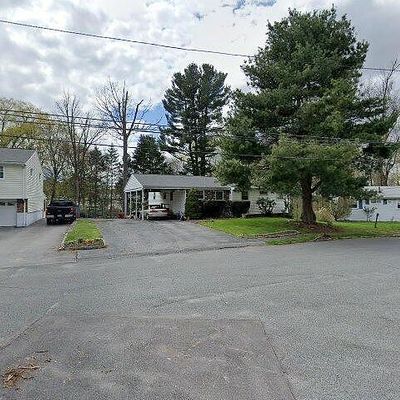 14 Capri Dr, Framingham, MA 01701