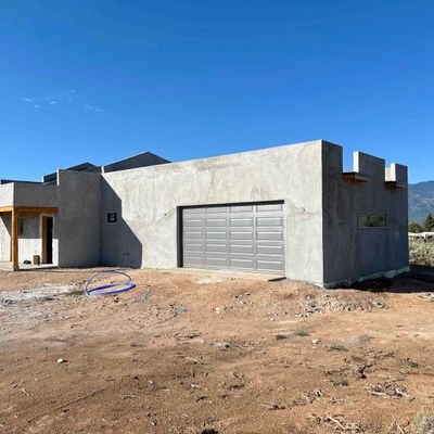 14 Cuatro Vientos Rd, Ranchos De Taos, NM 87557