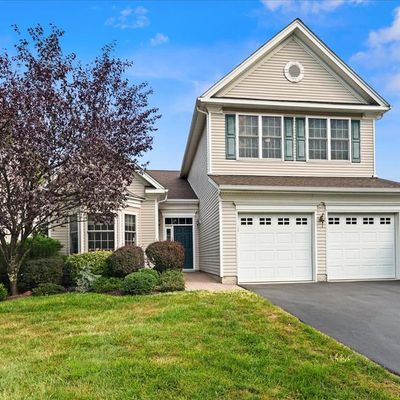 14 Talcott Ct, Kendall Park, NJ 08824