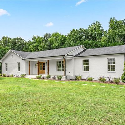 1407 A Oak Ridge Road, Kernersville, NC 27284