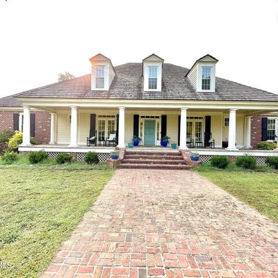 141 Ernest Ln, Whiteville, NC 28472