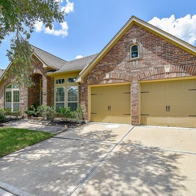 14109 Timber Bluff Dr, Pearland, TX 77584