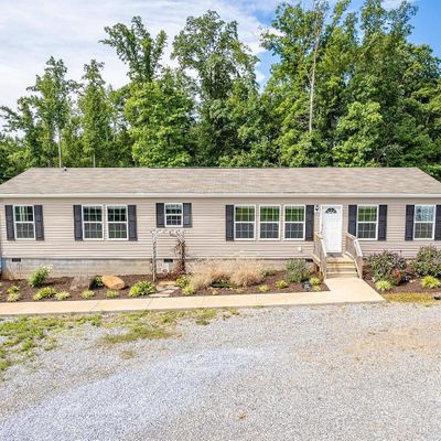 1415 Clover Creek Rd, Huddleston, VA 24104