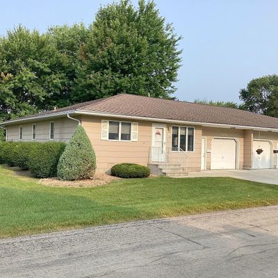 1416 Regency Ln, Albert Lea, MN 56007