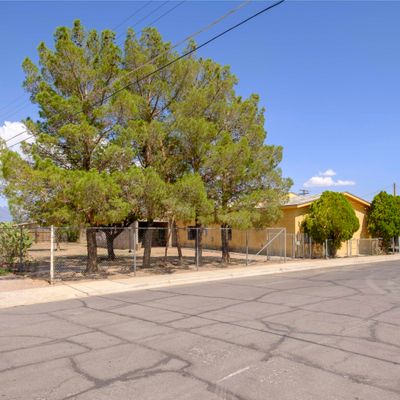 1418 N Tornillo Street, Las Cruces, NM 88001