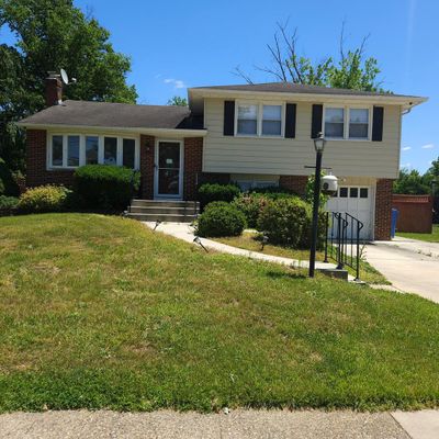 142 Ashbrook Rd, Cherry Hill, NJ 08034