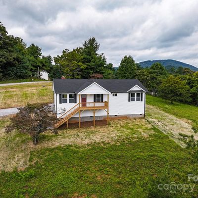 1432 Spicer Cove Road, Hendersonville, NC 28792