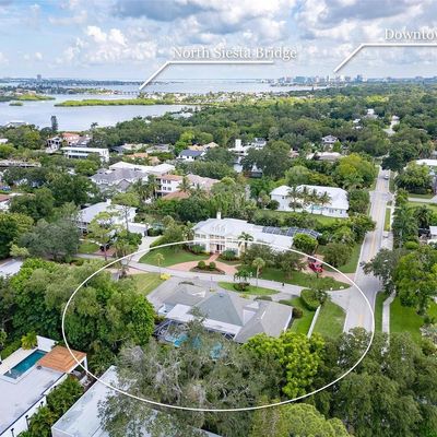 1444 Pine Bay Dr, Sarasota, FL 34231