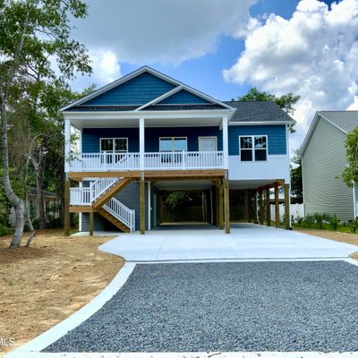 145 Ne 13th Street, Oak Island, NC 28465