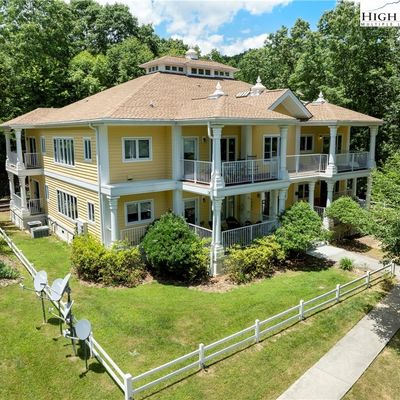 147 Moonlight Ridge Road, Boone, NC 28607