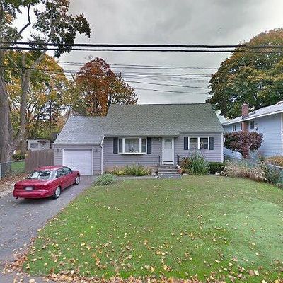 15 Grange St, Huntington, NY 11743