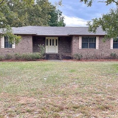 1303 Grandview Dr, Crestview, FL 32539