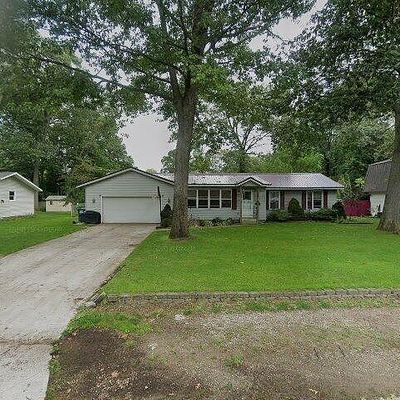 1304 N Robinhood Dr, Muskegon, MI 49445