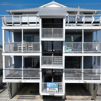 1305 Carolina Beach Avenue N # Apt 1b, Carolina Beach, NC 28428