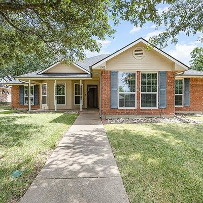 1305 Casa Linda St, Ennis, TX 75119